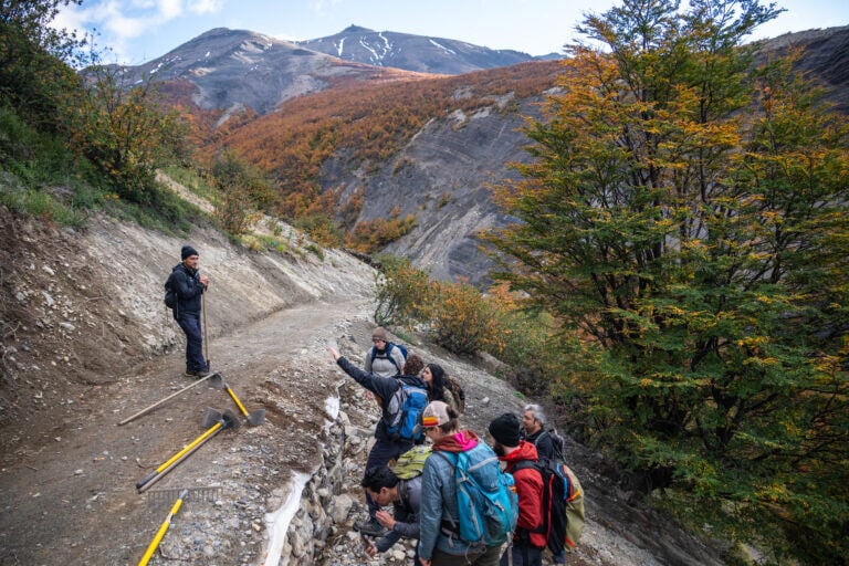 Base Torres trail reconstruction